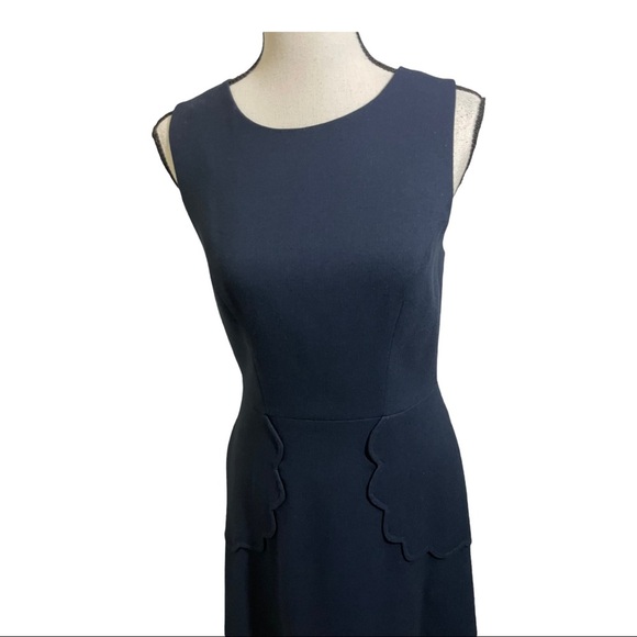 Eliza J sleeveless zipper back scallop trim pockets dress. Blue.size 4. … - Picture 2 of 11